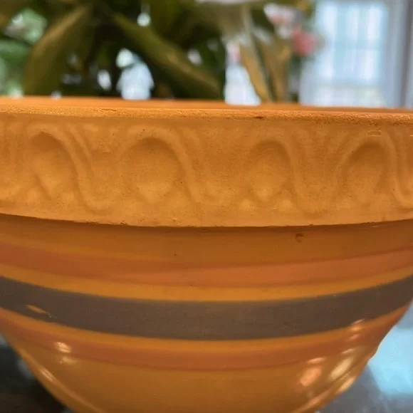 Antique (1930s) McCoy Yellow Ware Stoneware Bowl with Blue & Pink Stripes - Picture 3 of 14